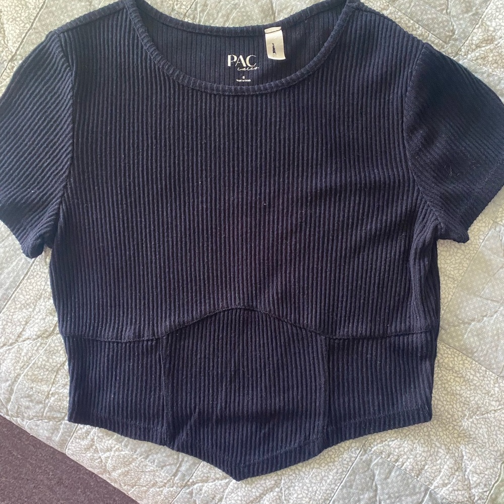 Black Ribbed Crop Top